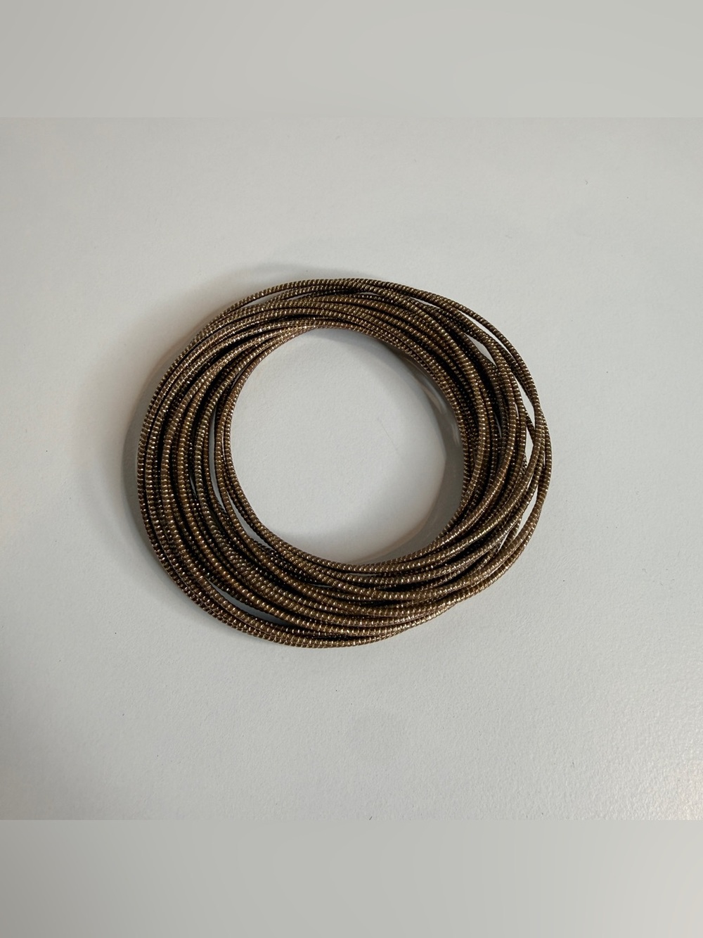Bronze thin interlocked bangle - Picture 2 of 3